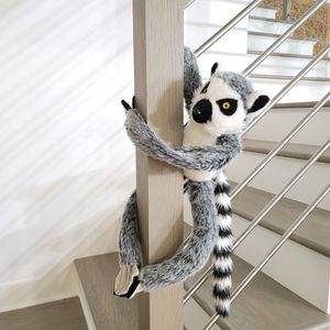 Wild republic leamer with arms and legs that stick together with hook and loop.